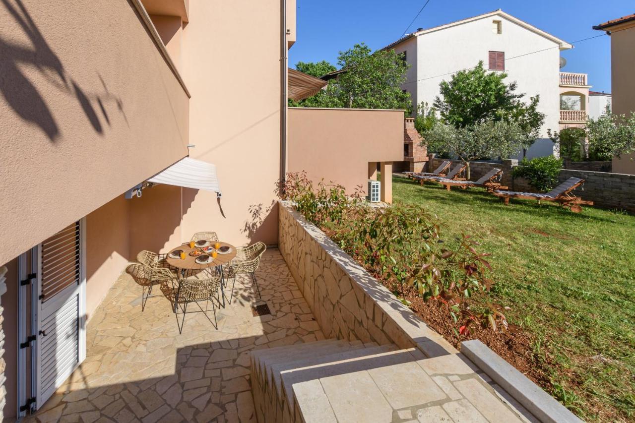 Studio Apartment Mali Medulin Exterior photo